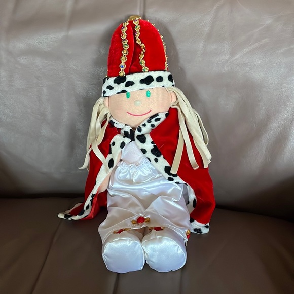 New soft plush doll with clothes - Picture 3 of 10